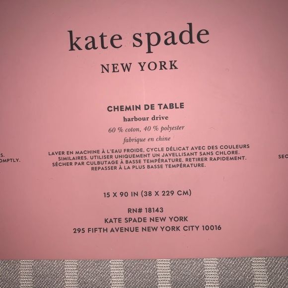 NWT Harbour Drive Kate Spade Table Runner - Picture 8 of 10